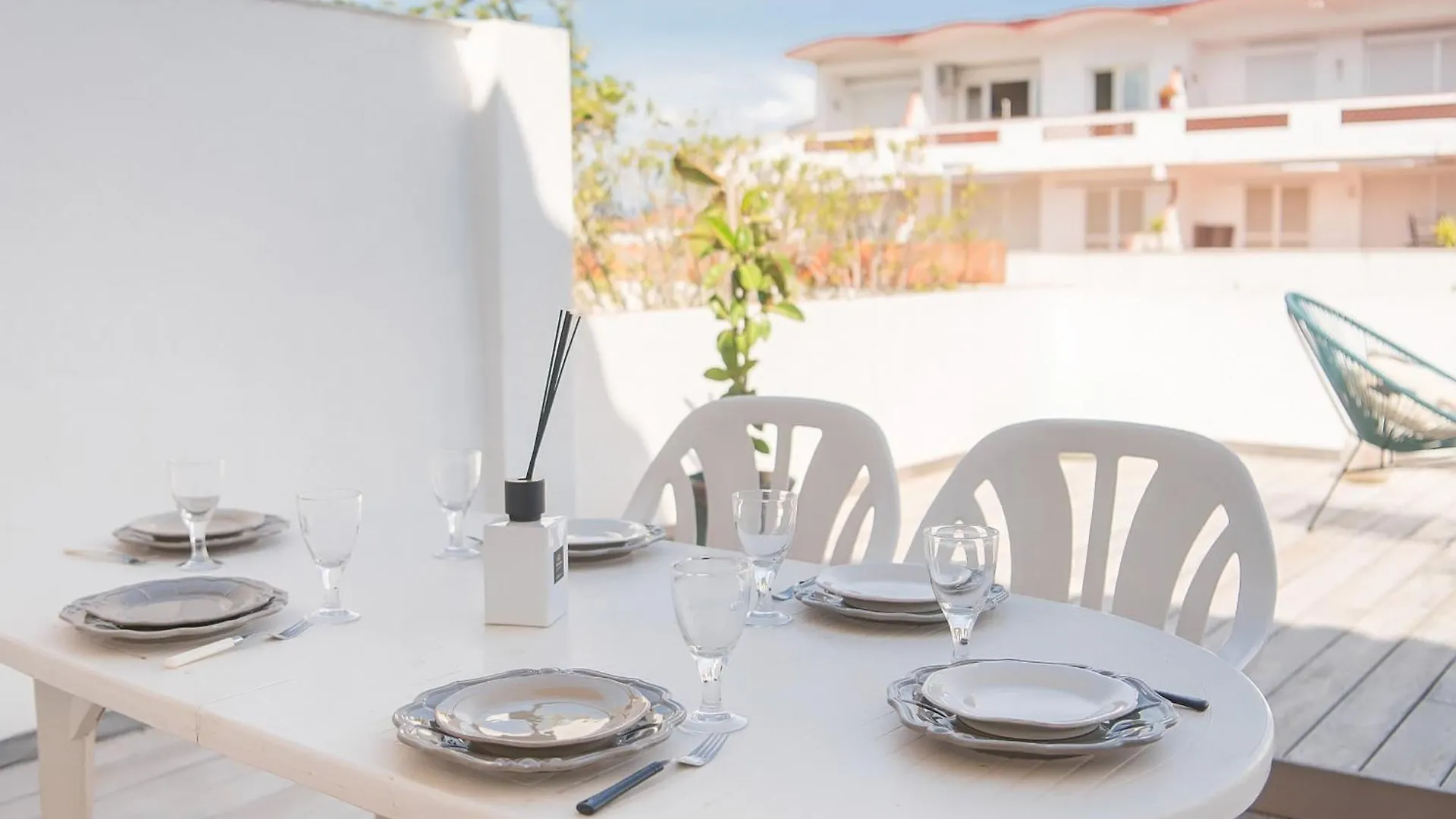 Welcs Apartamento 234 Emp Con Una Gran Terraza Empuriabrava 0*,  Spain